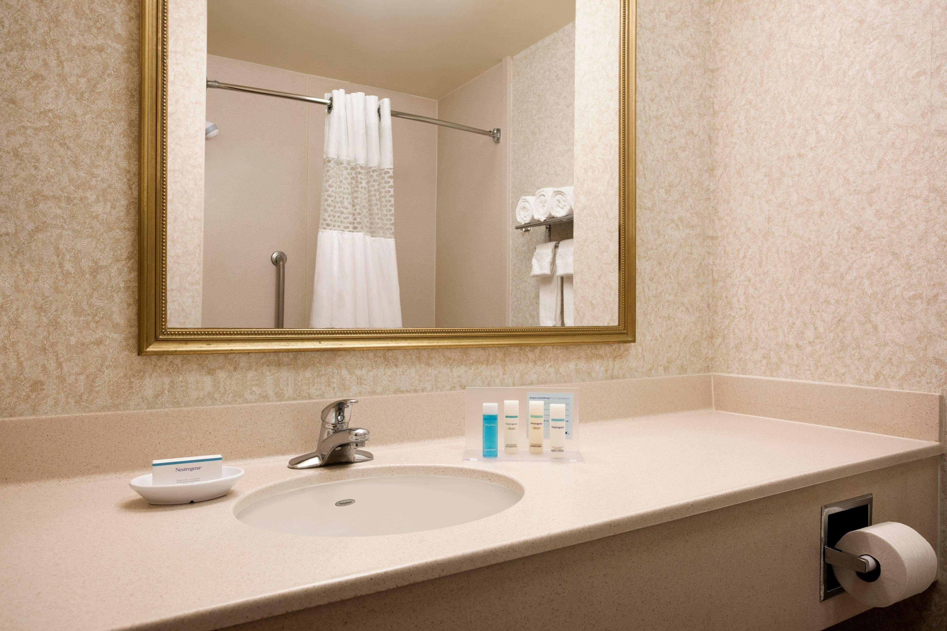 Hampton Inn קוויקרטאון מראה חיצוני תמונה
