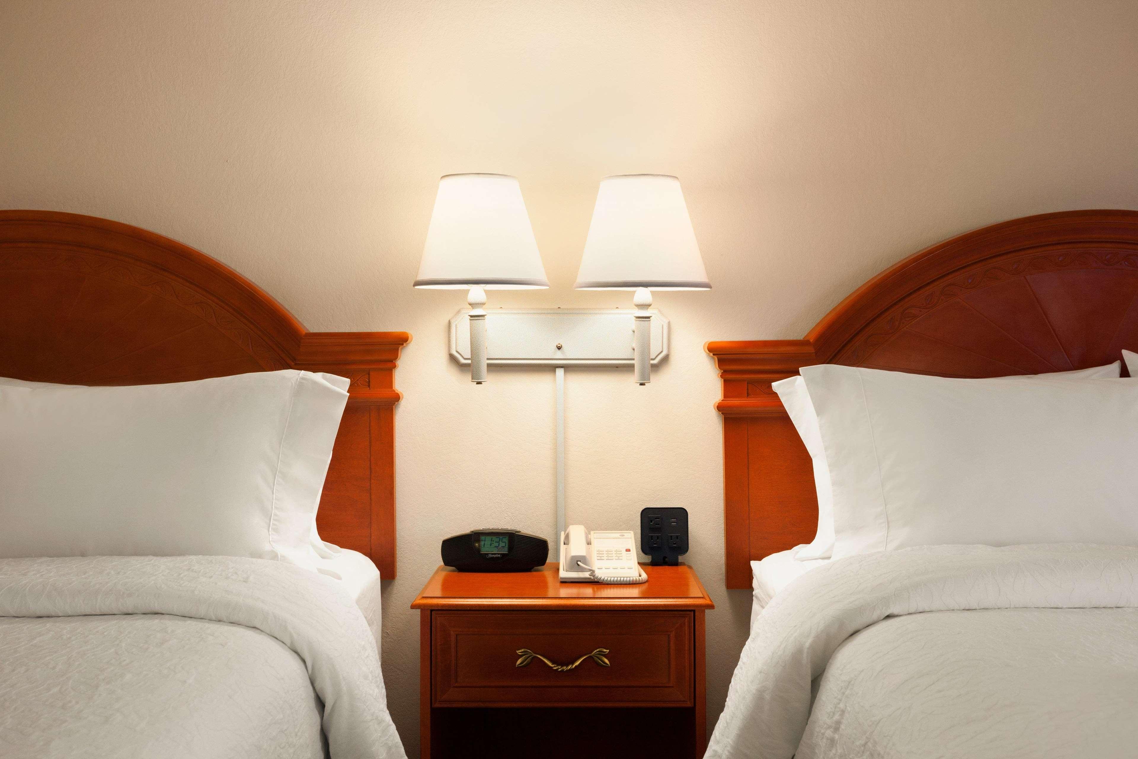 Hampton Inn קוויקרטאון מראה חיצוני תמונה