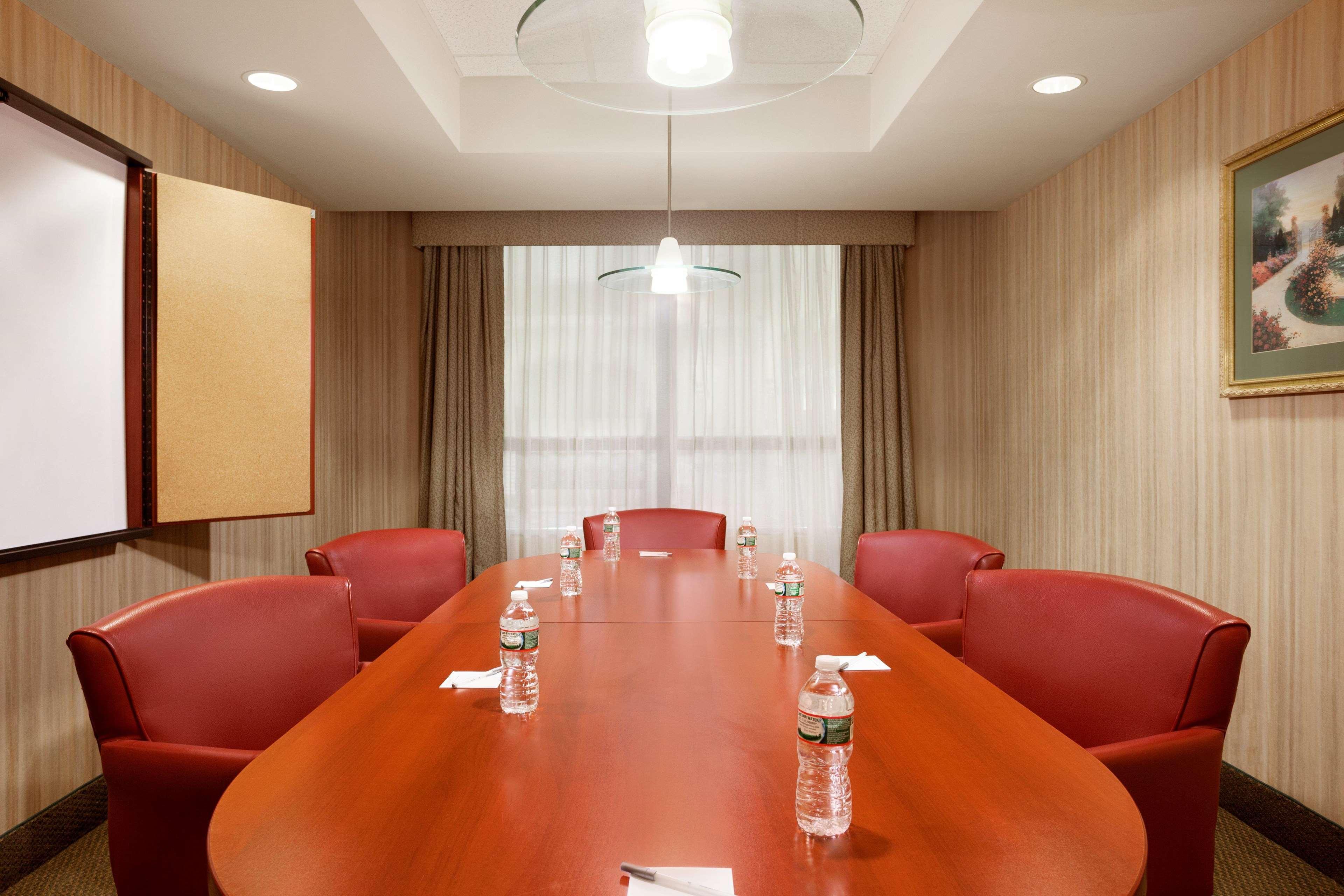 Hampton Inn קוויקרטאון מראה חיצוני תמונה