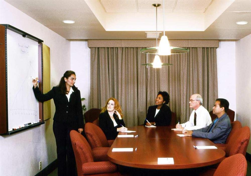 Hampton Inn קוויקרטאון מתקנים תמונה
