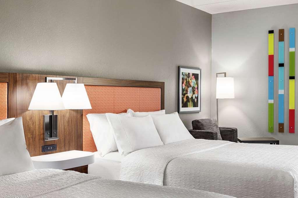 Hampton Inn קוויקרטאון חדר תמונה