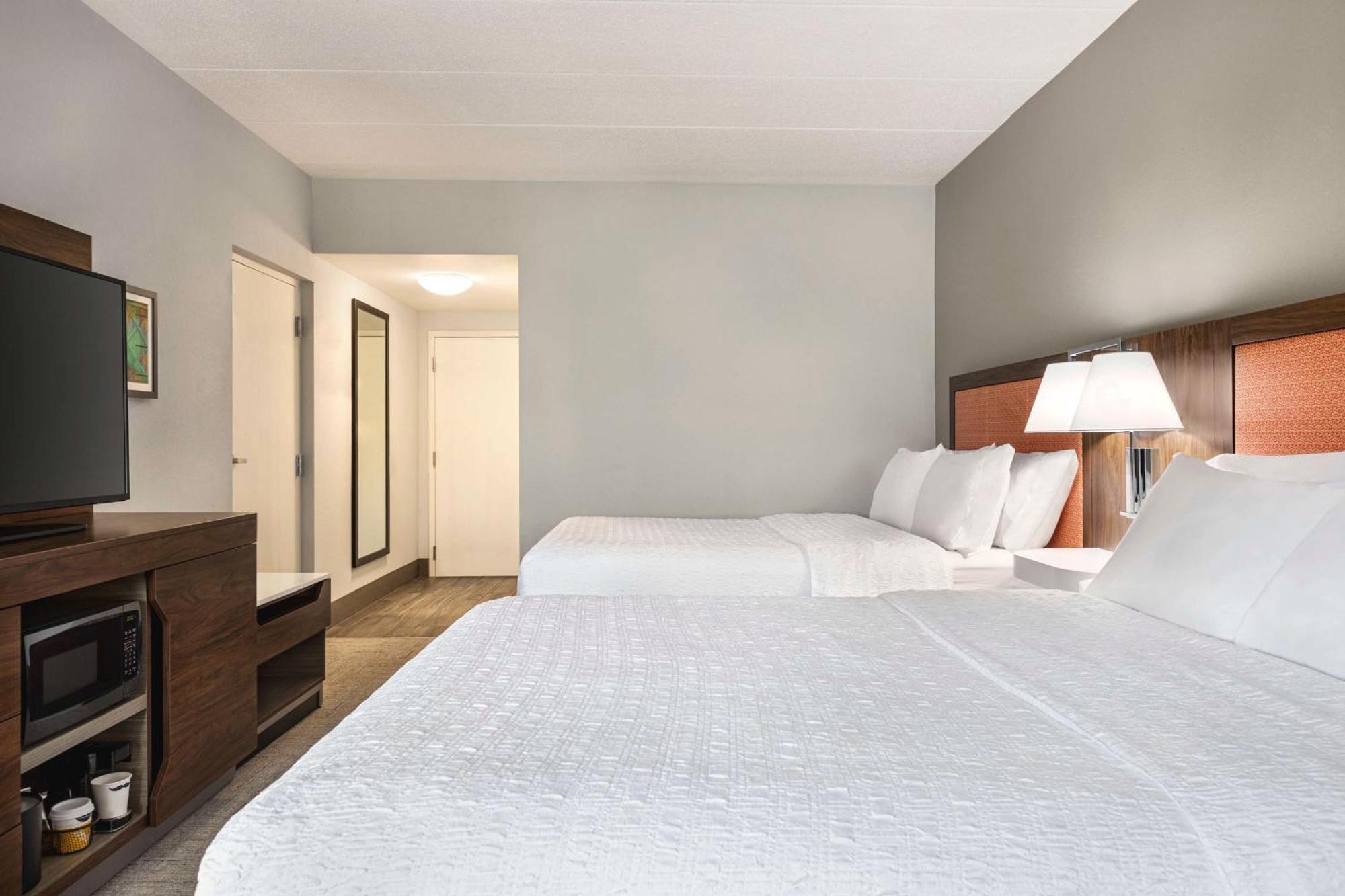 Hampton Inn קוויקרטאון מראה חיצוני תמונה