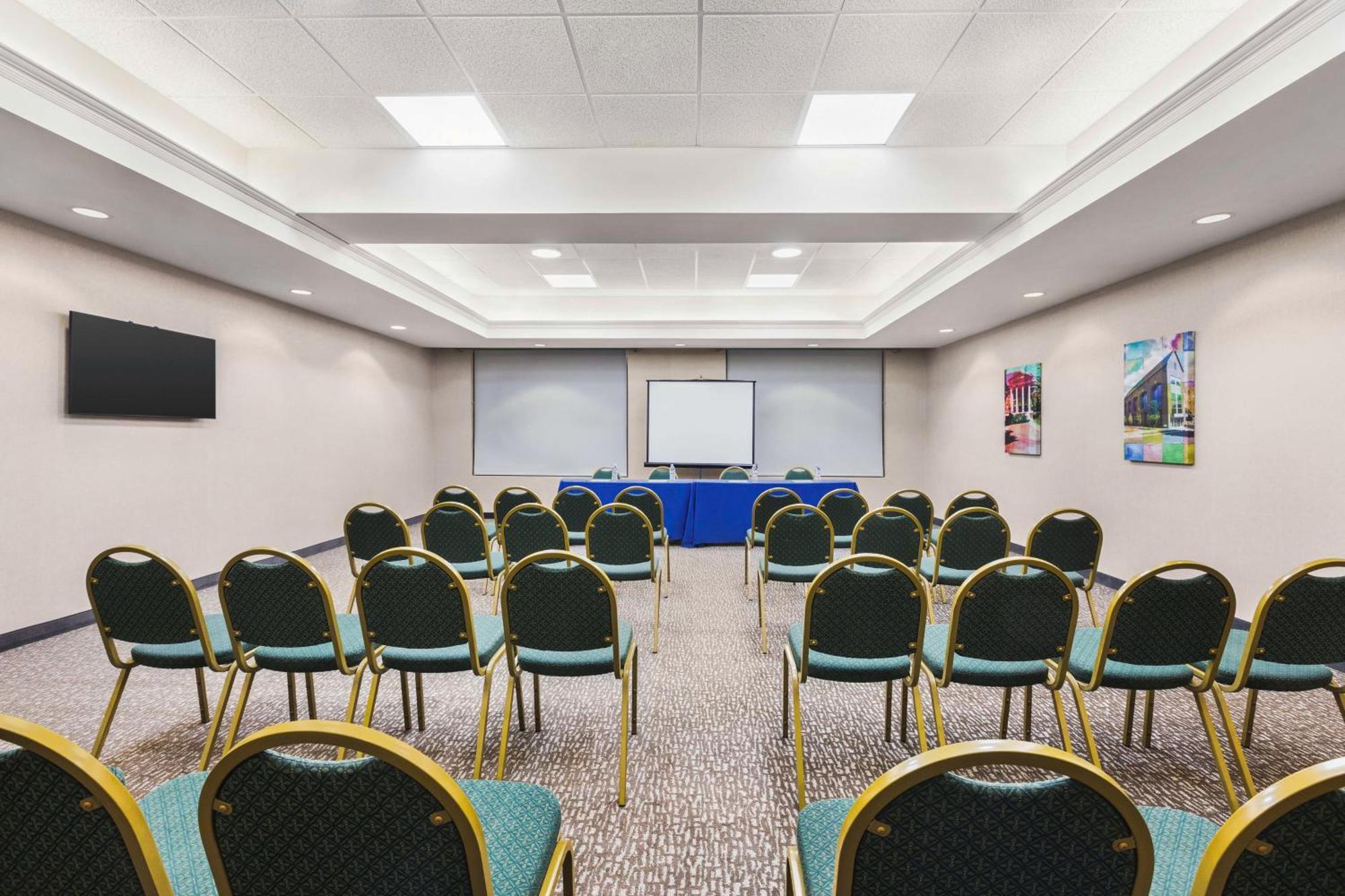 Hampton Inn קוויקרטאון מראה חיצוני תמונה