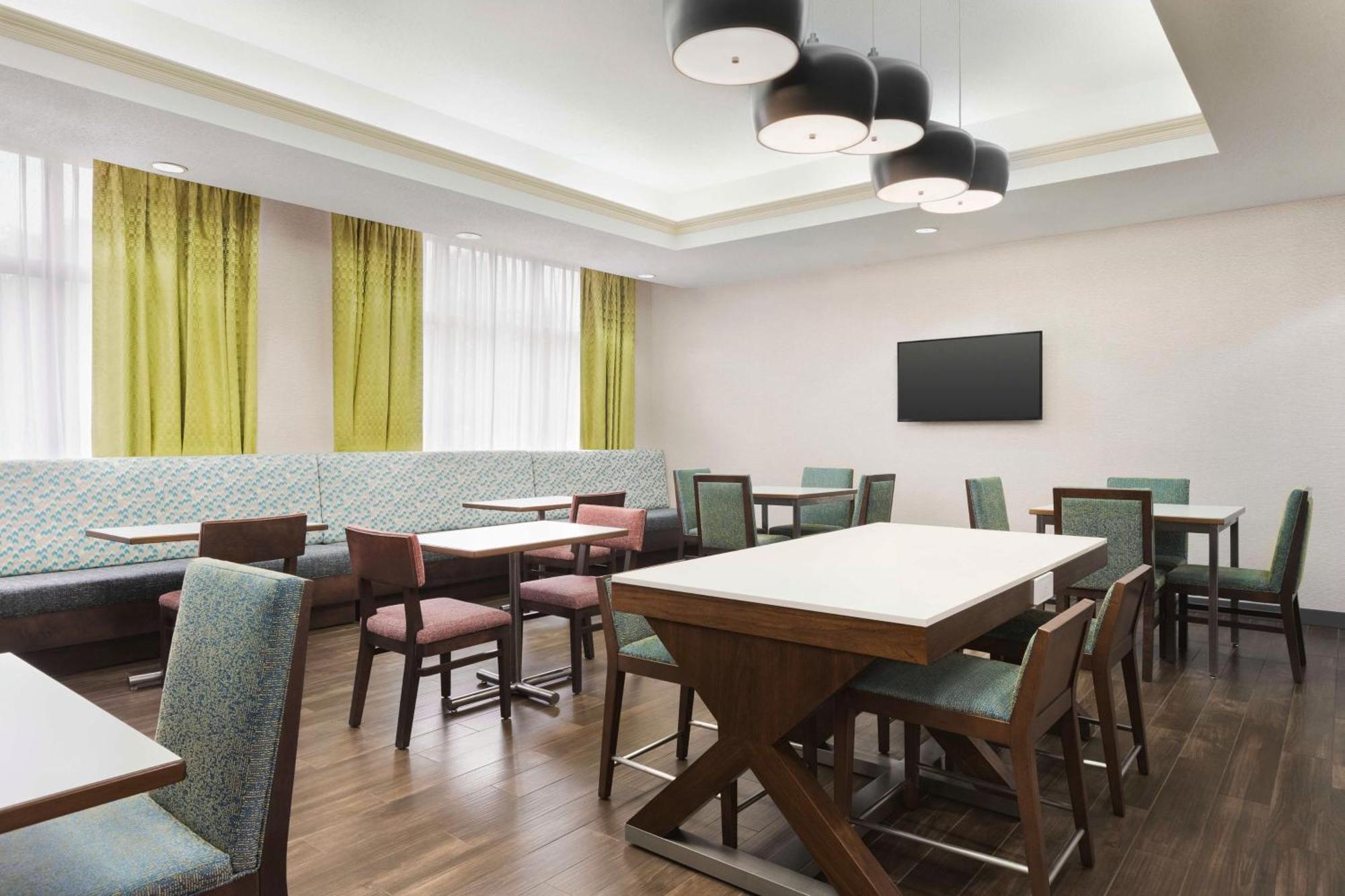 Hampton Inn קוויקרטאון מראה חיצוני תמונה